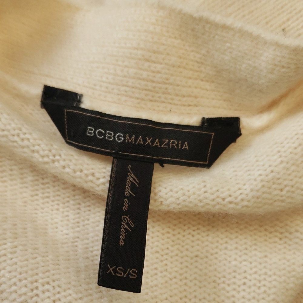 BCBGMaxAzria Cream V-Neck Sweater Dress XS/S - Picture 2 of 6
